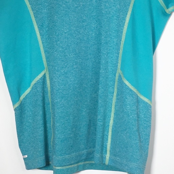 The North Face Vaporwick Blue Short Sleeve Tee - Picture 9 of 10